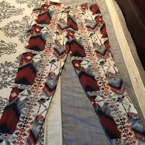 Elastic waist skinny pants